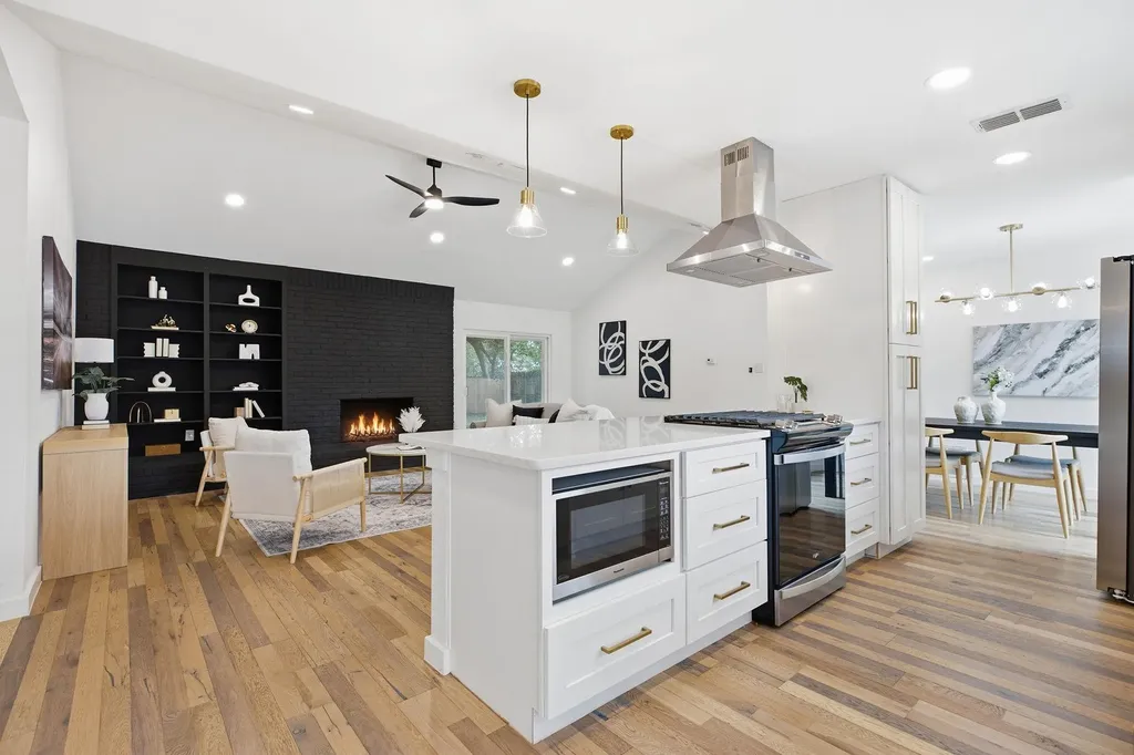 9004 Blue Quail Drive Austin TX 78758