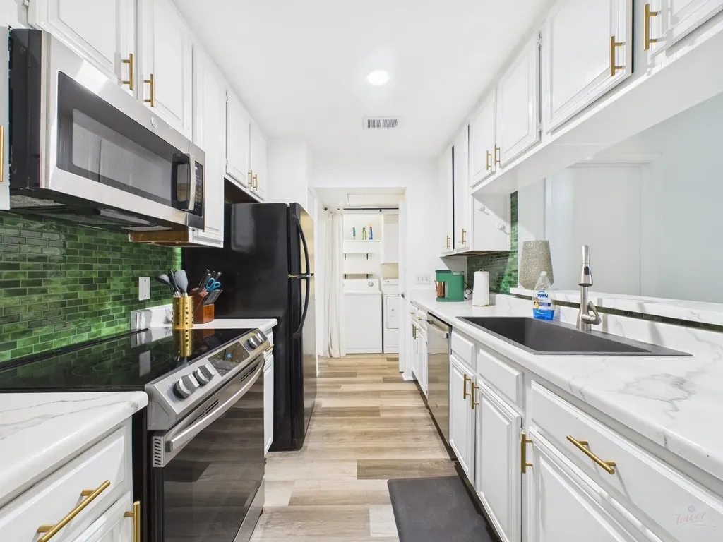 806 W 24th Street Austin TX 78705