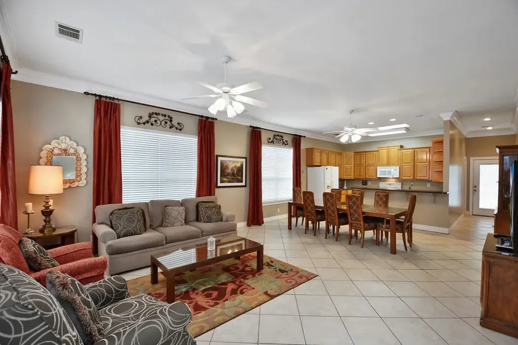 208 E 20th Street Cameron TX 76520