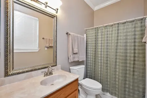 208 E 20th Street Cameron TX 76520