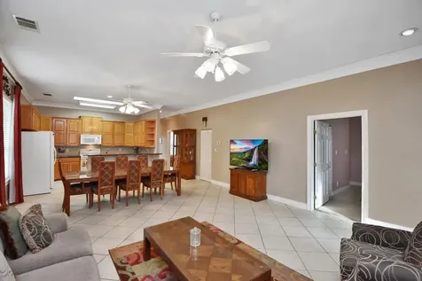208 E 20th Street Cameron TX 76520