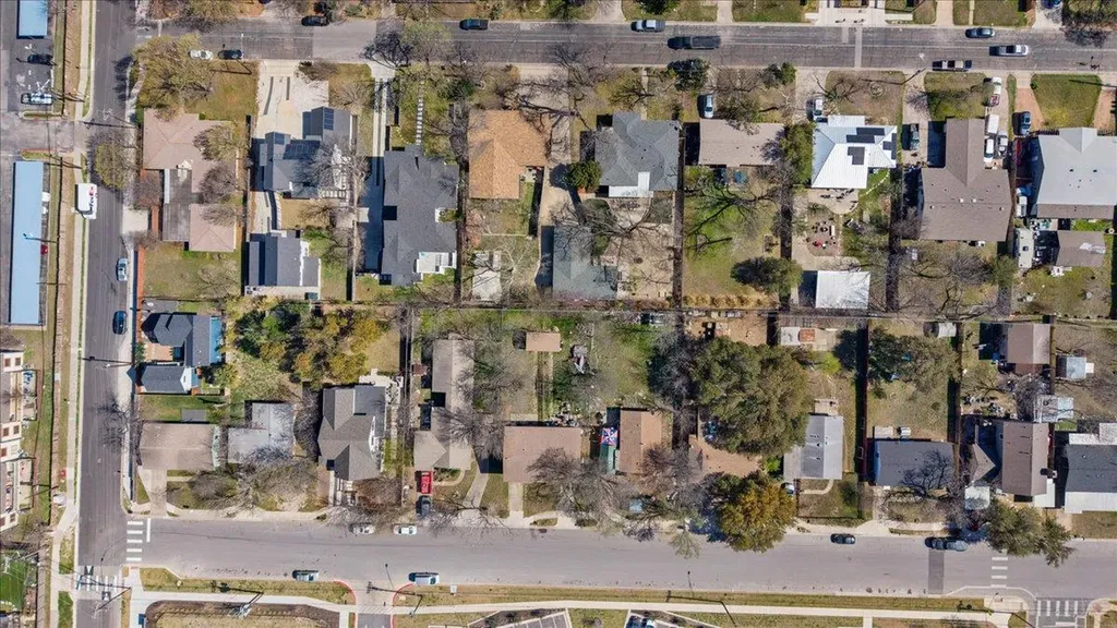 8017 Lazy Lane Austin TX 78757