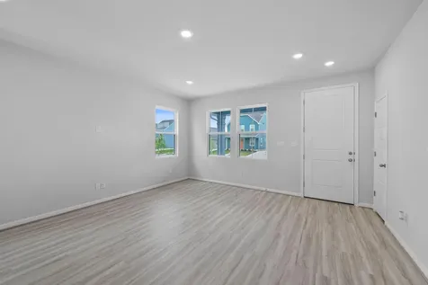 107 Elm Branch Trail Taylor TX 76574