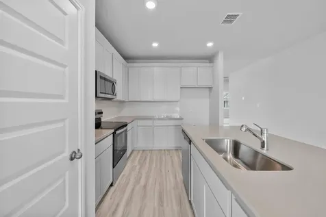107 Elm Branch Trail Taylor TX 76574