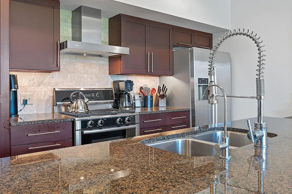 1600 Barton Springs Road Austin TX 78704