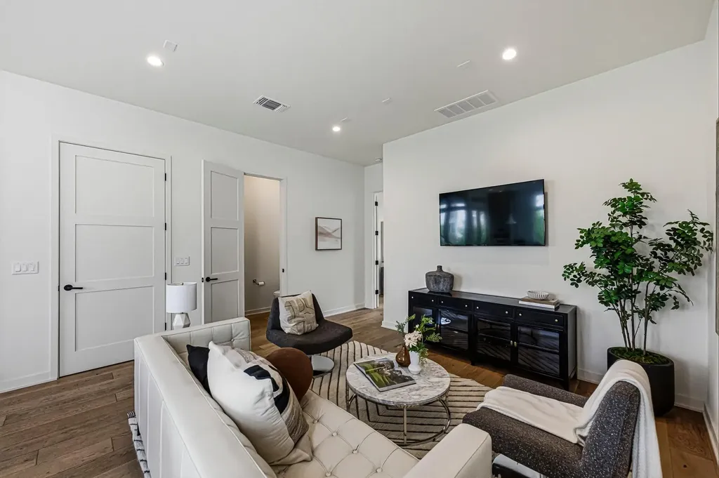 2512 Watkins Way Austin TX 78746