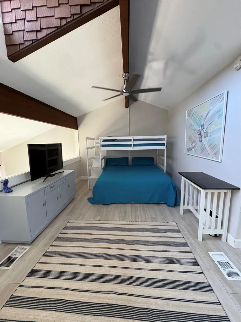 553 Demarett Drive Point Venture TX 78645