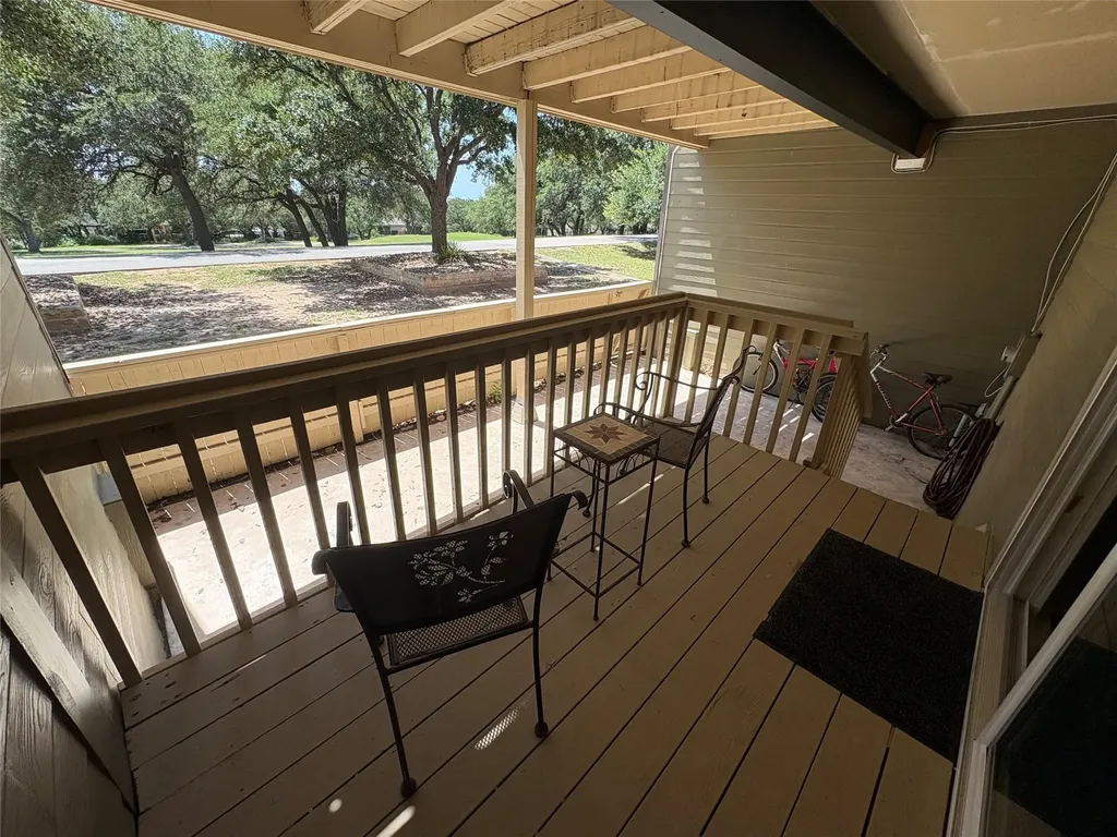 553 Demarett Drive Point Venture TX 78645
