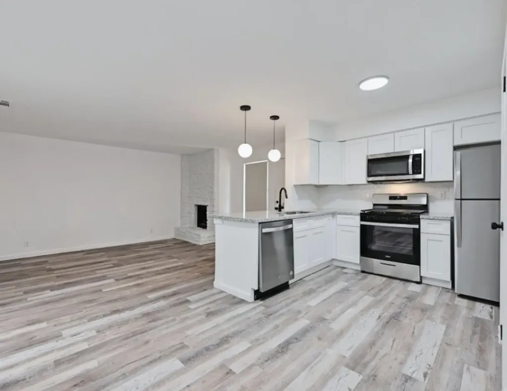 2303 Cedrick Cove Austin TX 78748