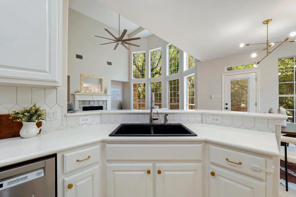 9413 Jenaro Court Austin TX 78726