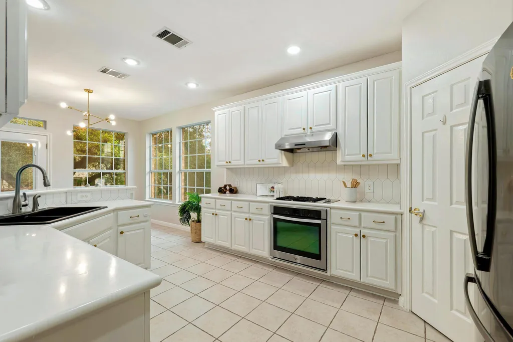 9413 Jenaro Court Austin TX 78726