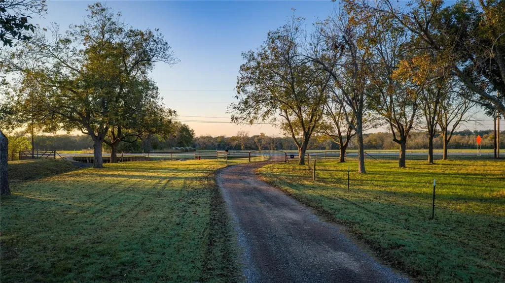 8323 E State Highway 29 Georgetown TX 78626