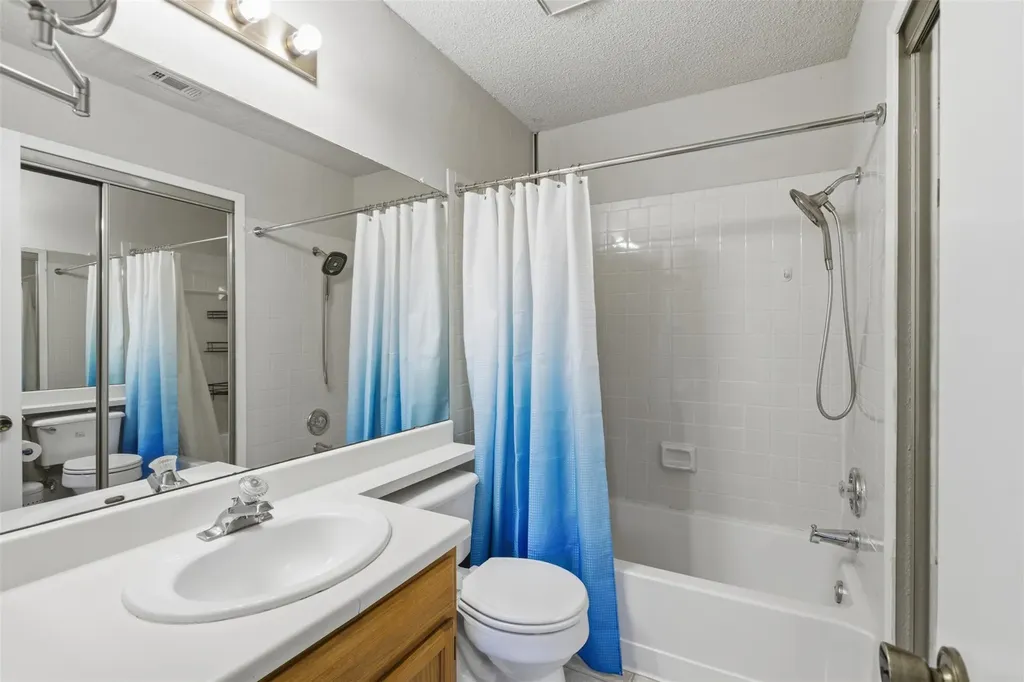 11901 Swearingen Drive Austin TX 78758