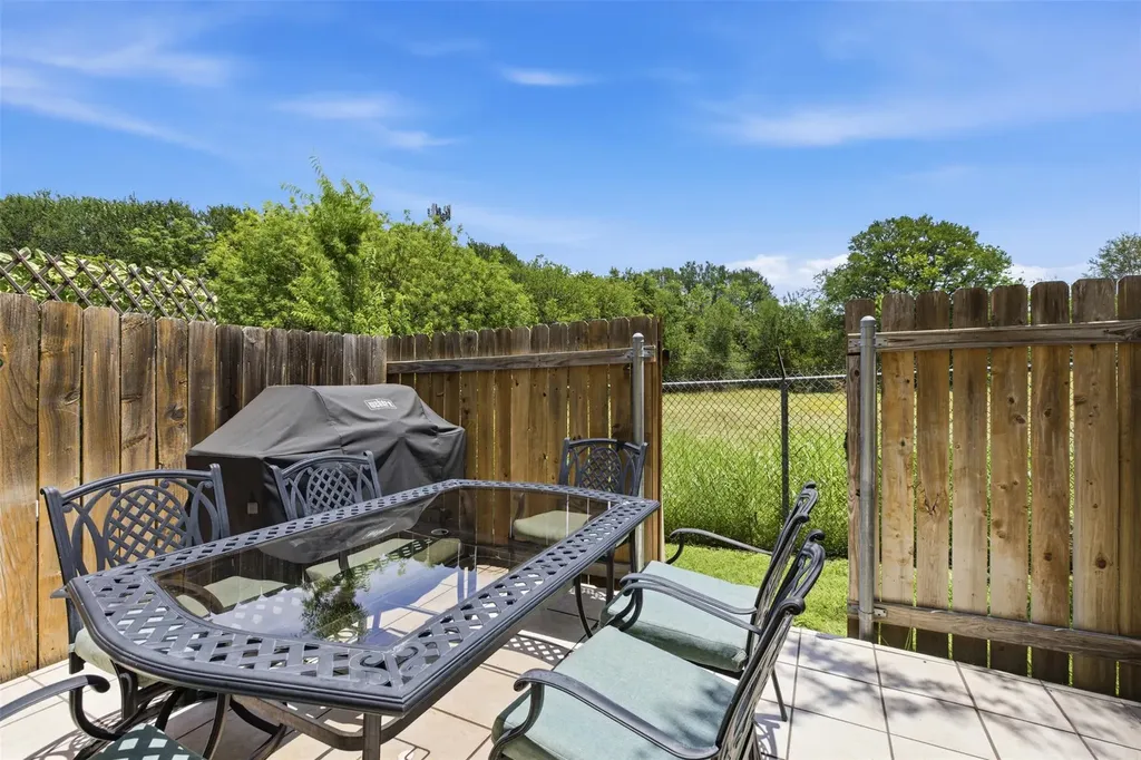 11901 Swearingen Drive Austin TX 78758