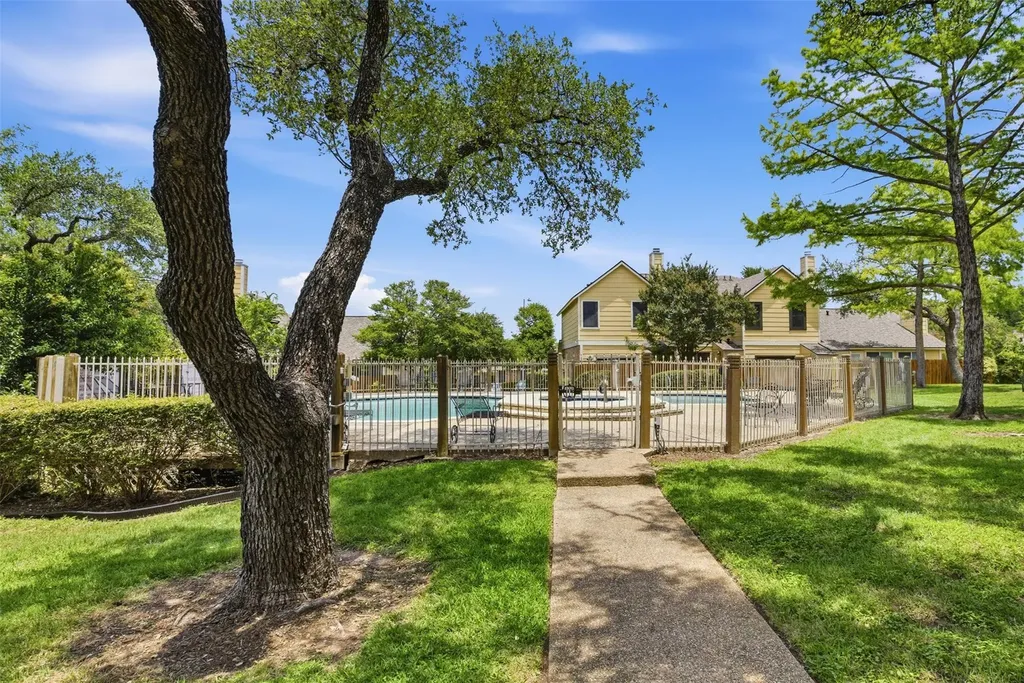 11901 Swearingen Drive Austin TX 78758