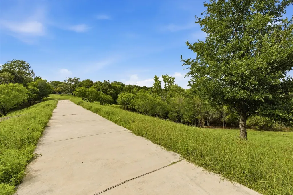 11901 Swearingen Drive Austin TX 78758