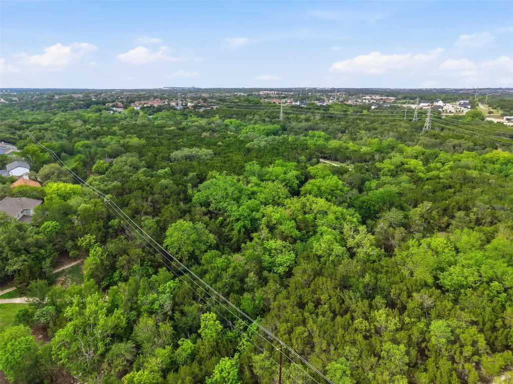 11901 Swearingen Drive Austin TX 78758