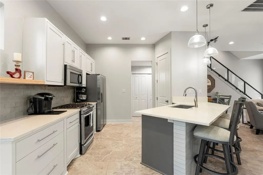 3814 Ridgelea Drive Austin TX 78731
