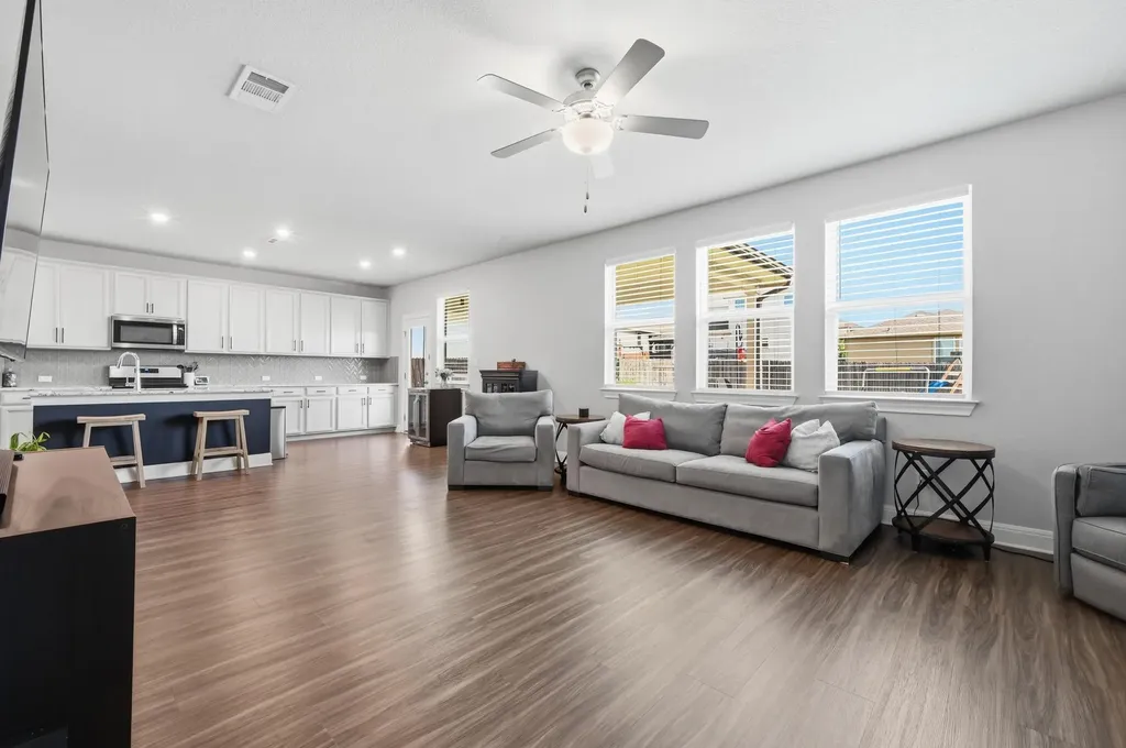 142 Dome Peak Terrace Dripping Springs TX 78620