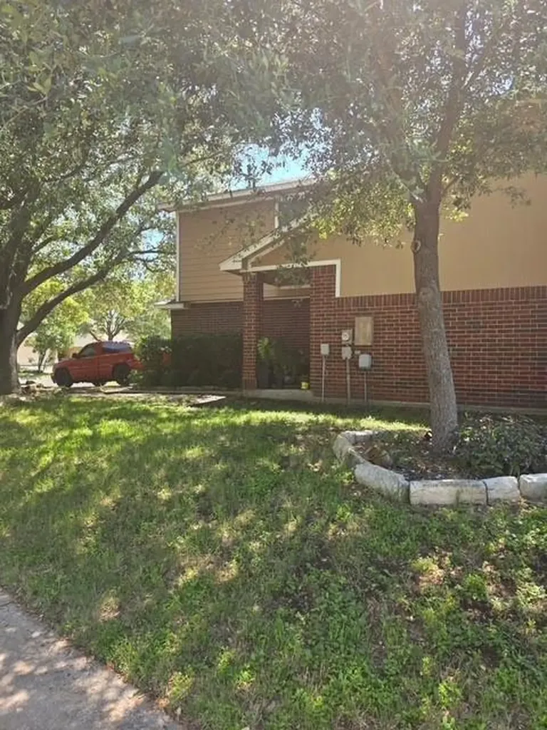 11322 Canterbury Tales Lane Austin TX 78748