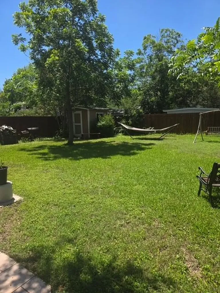 11322 Canterbury Tales Lane Austin TX 78748