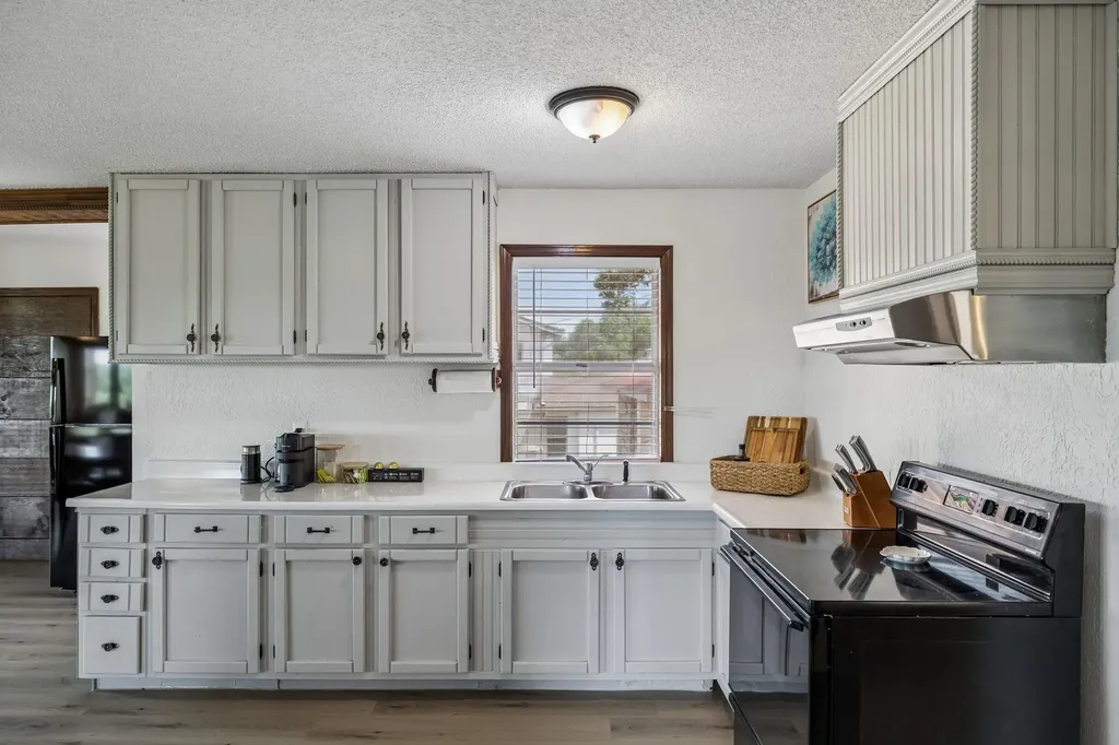 408 Edge Hill Drive Canyon Lake TX 78133