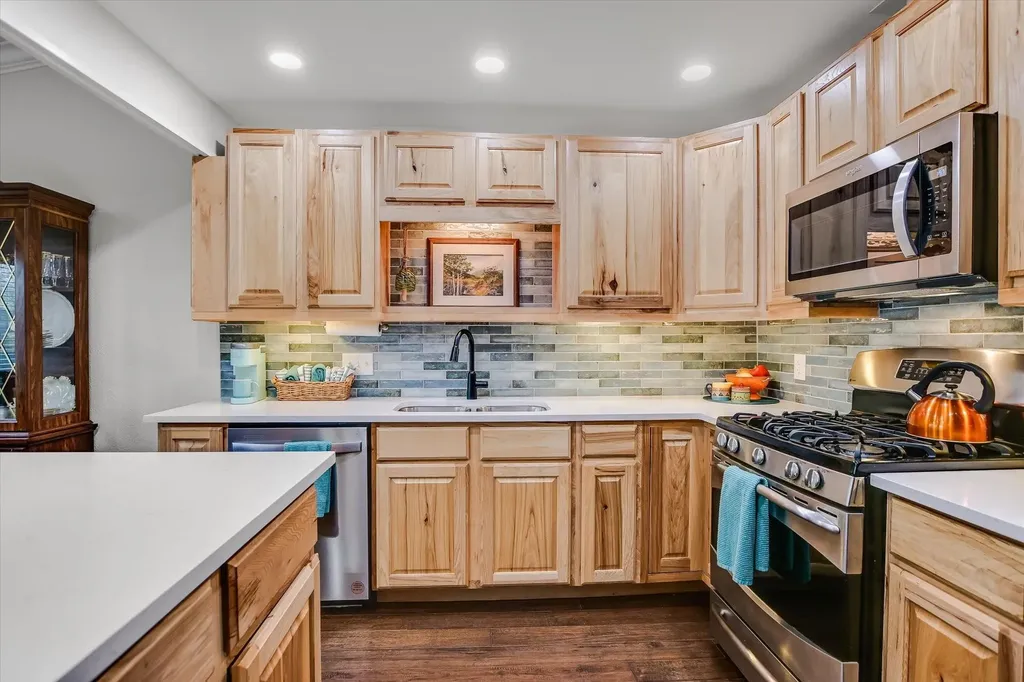 9469 Singing Quail Drive Austin TX 78758