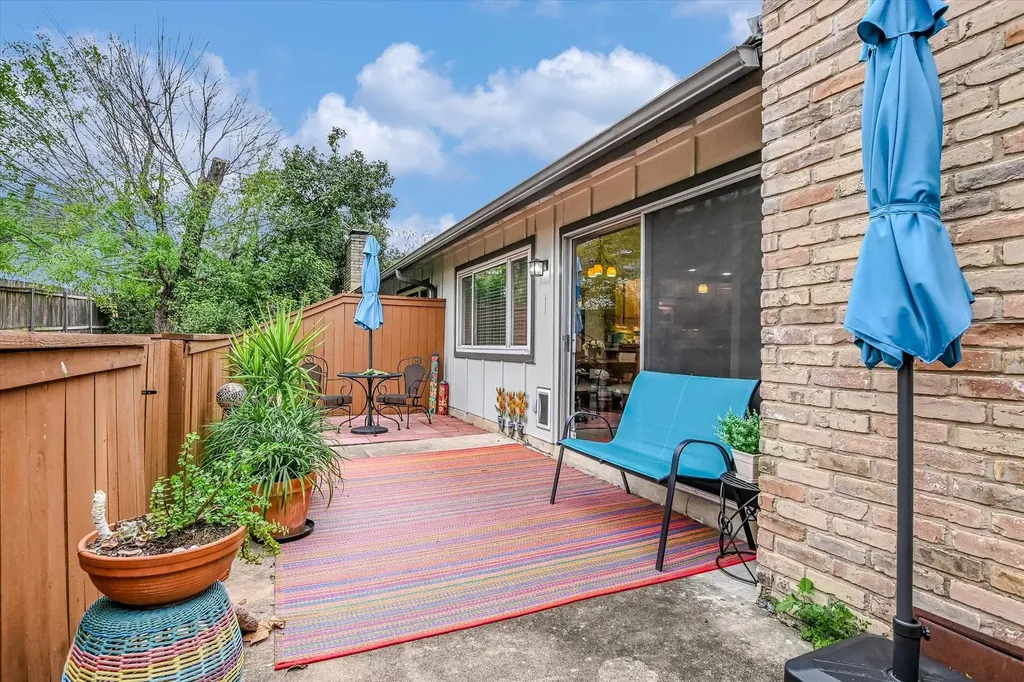 9469 Singing Quail Drive Austin TX 78758
