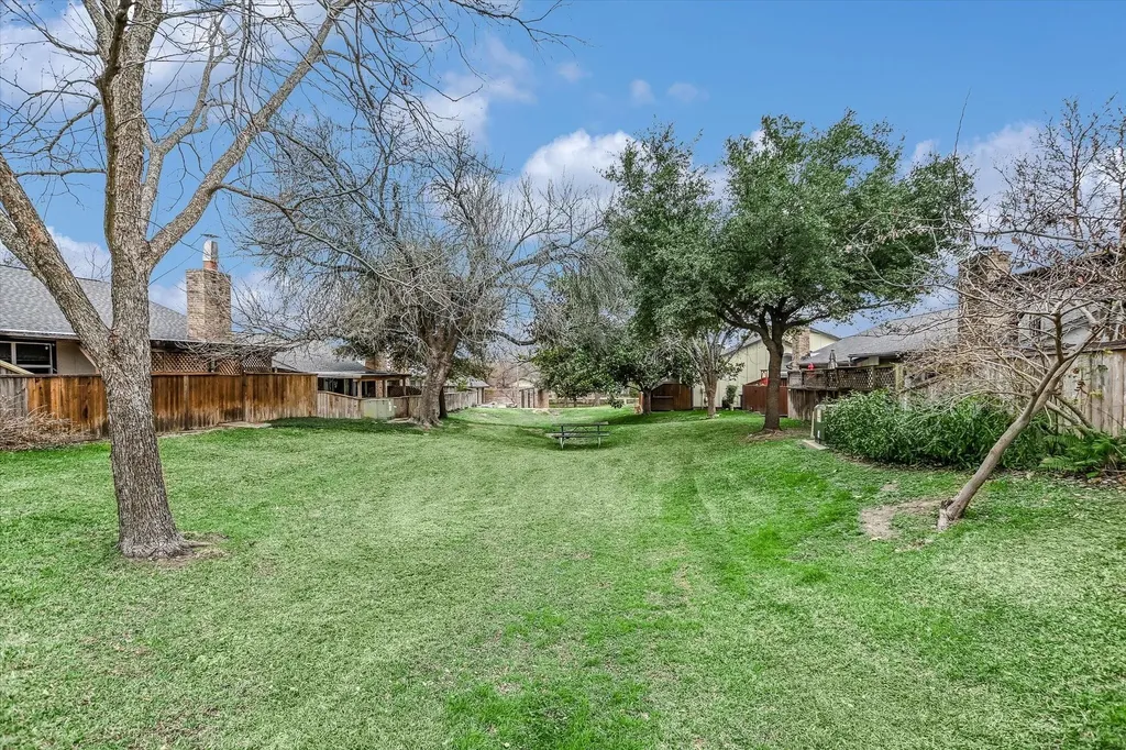 9469 Singing Quail Drive Austin TX 78758