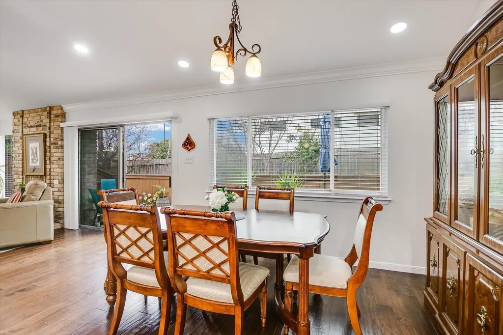 9469 Singing Quail Drive Austin TX 78758
