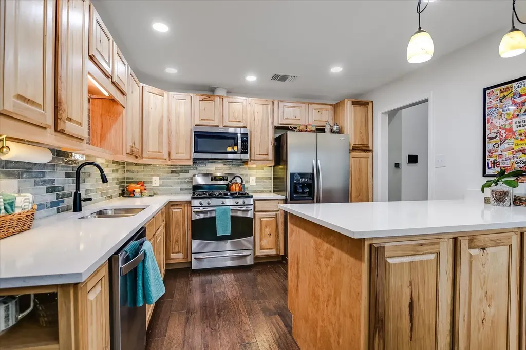 9469 Singing Quail Drive Austin TX 78758