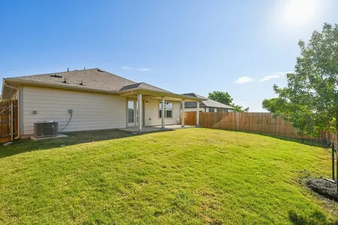 504 Elm Creek Drive Hutto TX 78634