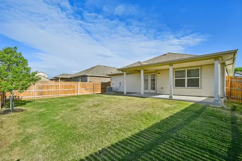 504 Elm Creek Drive Hutto TX 78634