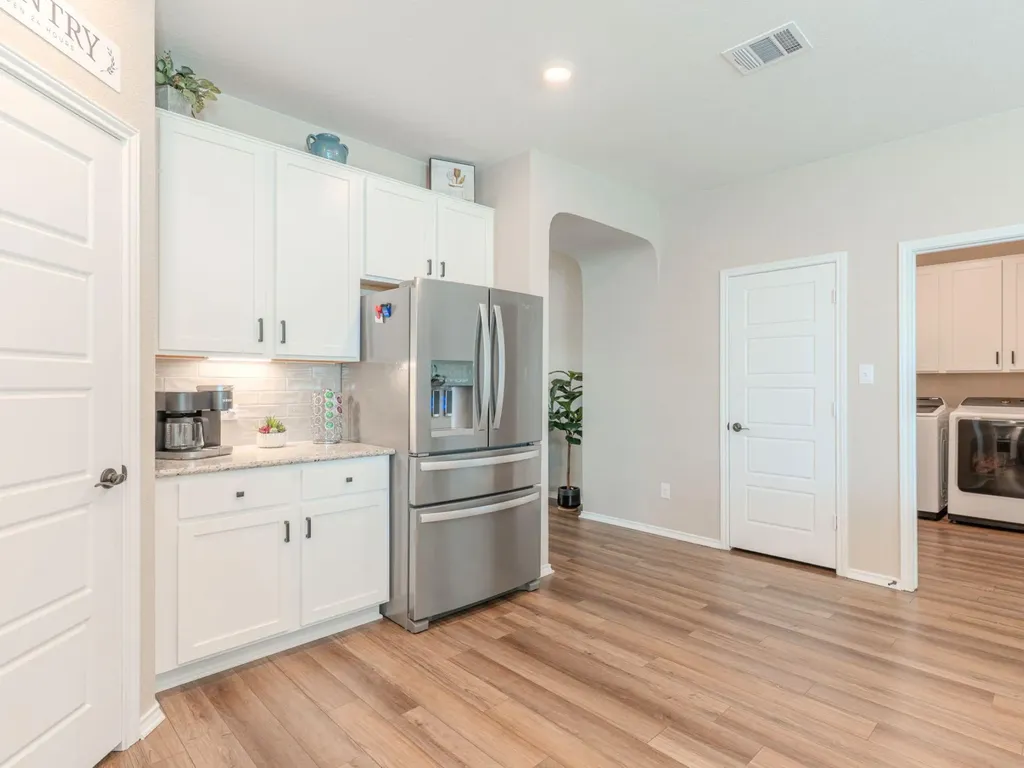 100 Kennicott Drive Kyle TX 78640