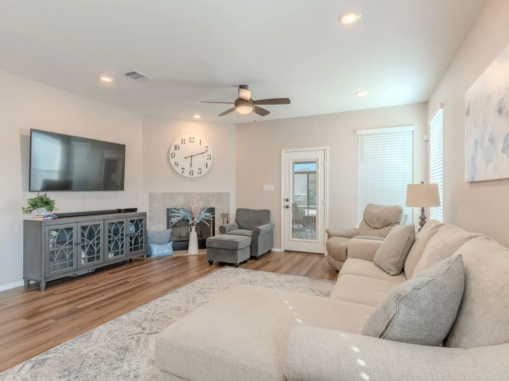 100 Kennicott Drive Kyle TX 78640