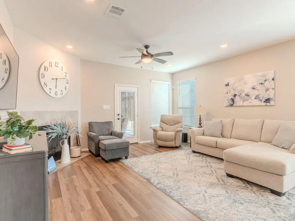100 Kennicott Drive Kyle TX 78640