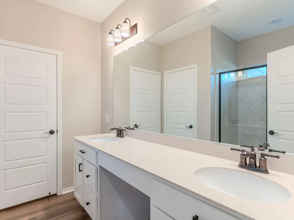 100 Kennicott Drive Kyle TX 78640