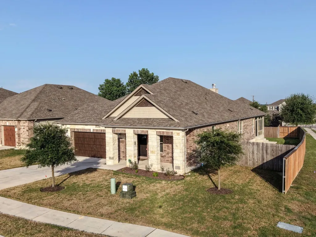 100 Kennicott Drive Kyle TX 78640