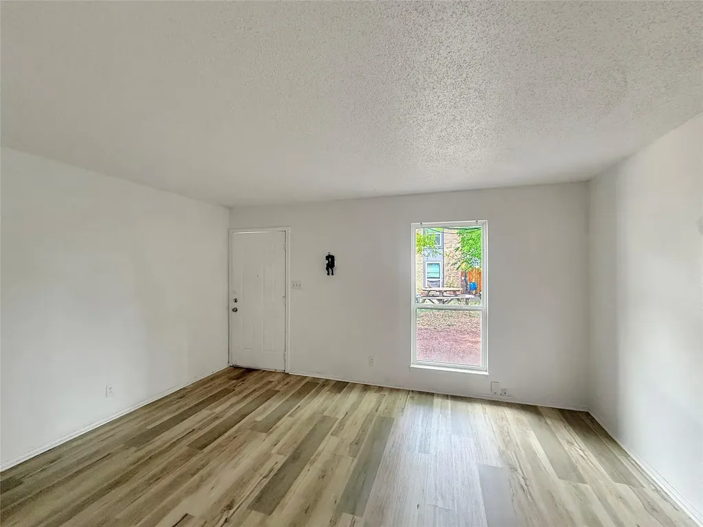 8611 Putnam Drive Austin TX 78757