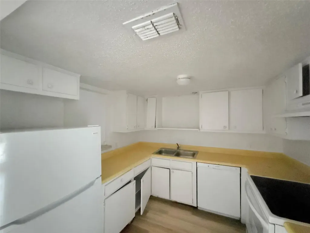 8611 Putnam Drive Austin TX 78757