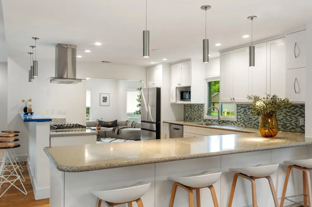 6905 Mesa Drive Austin TX 78731