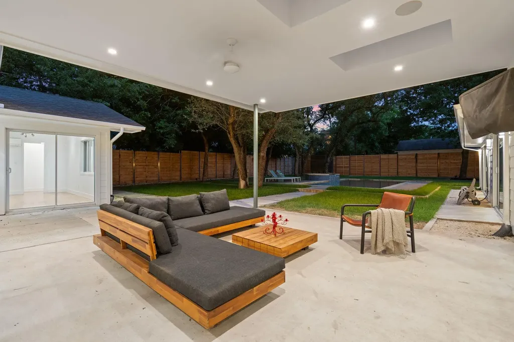 6905 Mesa Drive Austin TX 78731