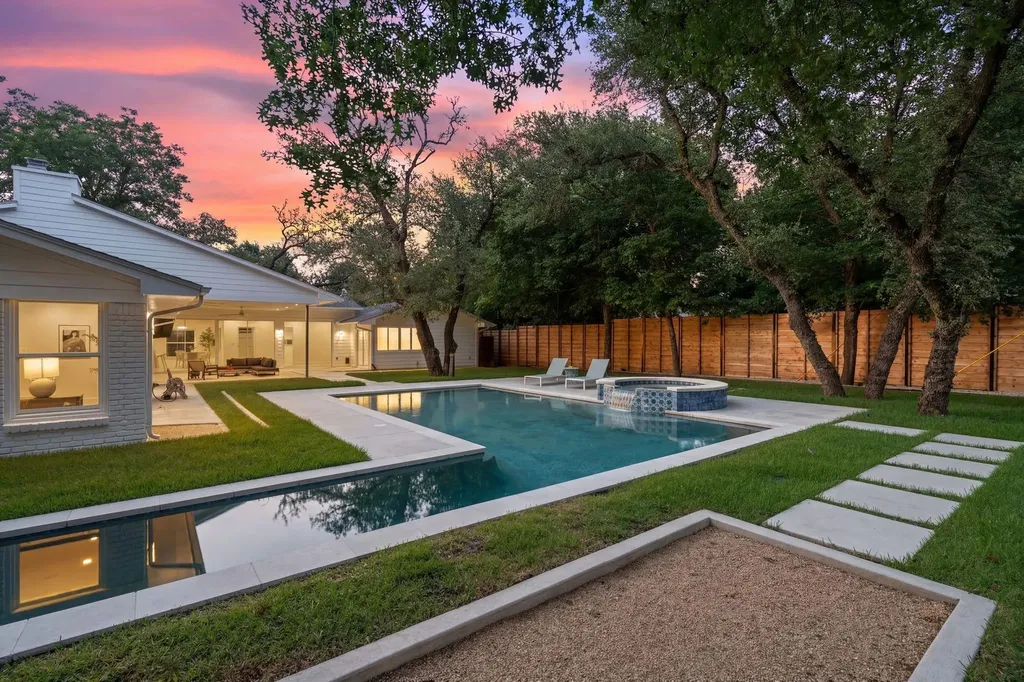 6905 Mesa Drive Austin TX 78731