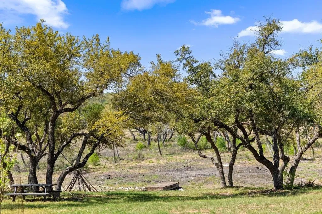 290 Sunset Ridge Dripping Springs TX 78620