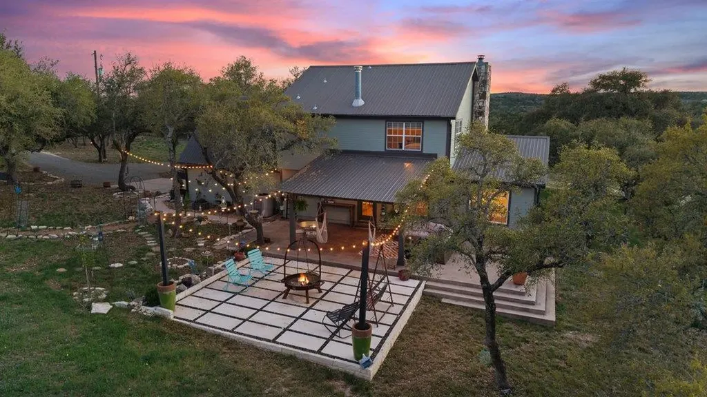 290 Sunset Ridge Dripping Springs TX 78620