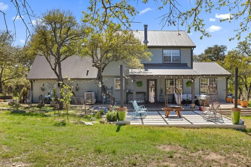 290 Sunset Ridge Dripping Springs TX 78620