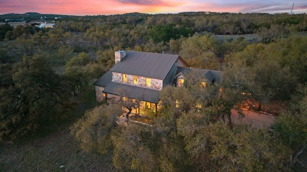 290 Sunset Ridge Dripping Springs TX 78620