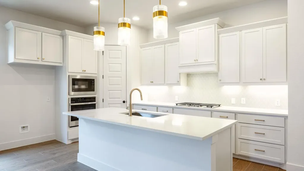 8706 Basil Hayden Lane Austin TX 78744