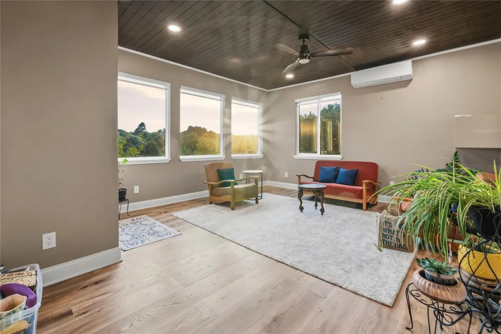 612 Cascada Lane Round Rock TX 78681