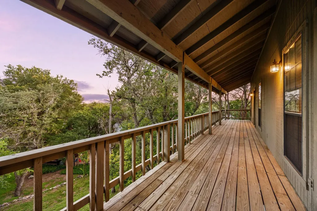 3622 Peregrine Falcon Drive Austin TX 78746